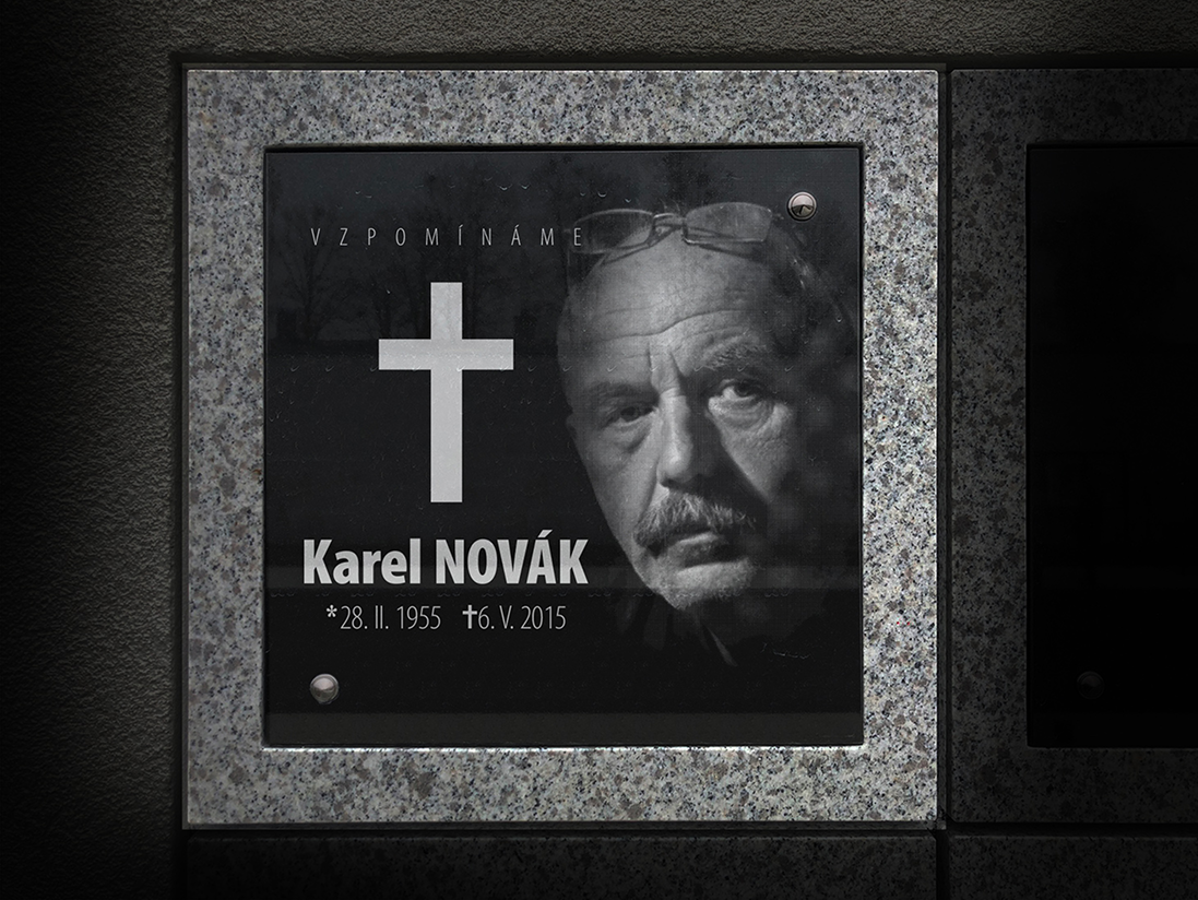 Skleněný náhrobek - Columbarium plaques
