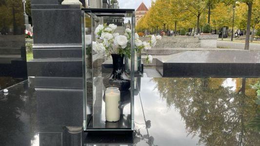 Linterna XL con rostro en negro